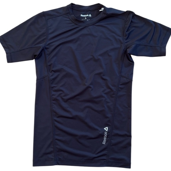 BOYS REEBOK ICE HOCKEY ATHLETIC COMPRESSION SHIRT SIZE LARGE BLACK SHORT SLEEVES - Picture 1 of 9